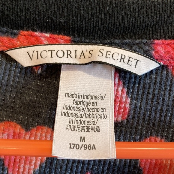 Victoria’s Secret Nightgown/Sleep Shirt - Picture 2 of 5